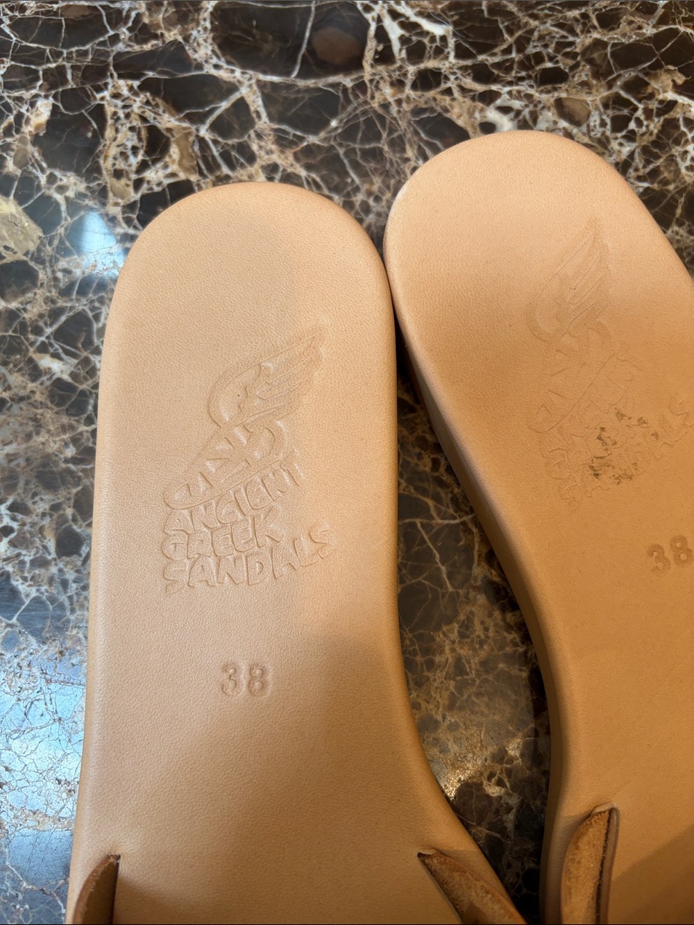 Ancient Greek Sandals Tan Slide Sandals with Tortoiseshell Buckle. Size 38 - Picture 4 of 6